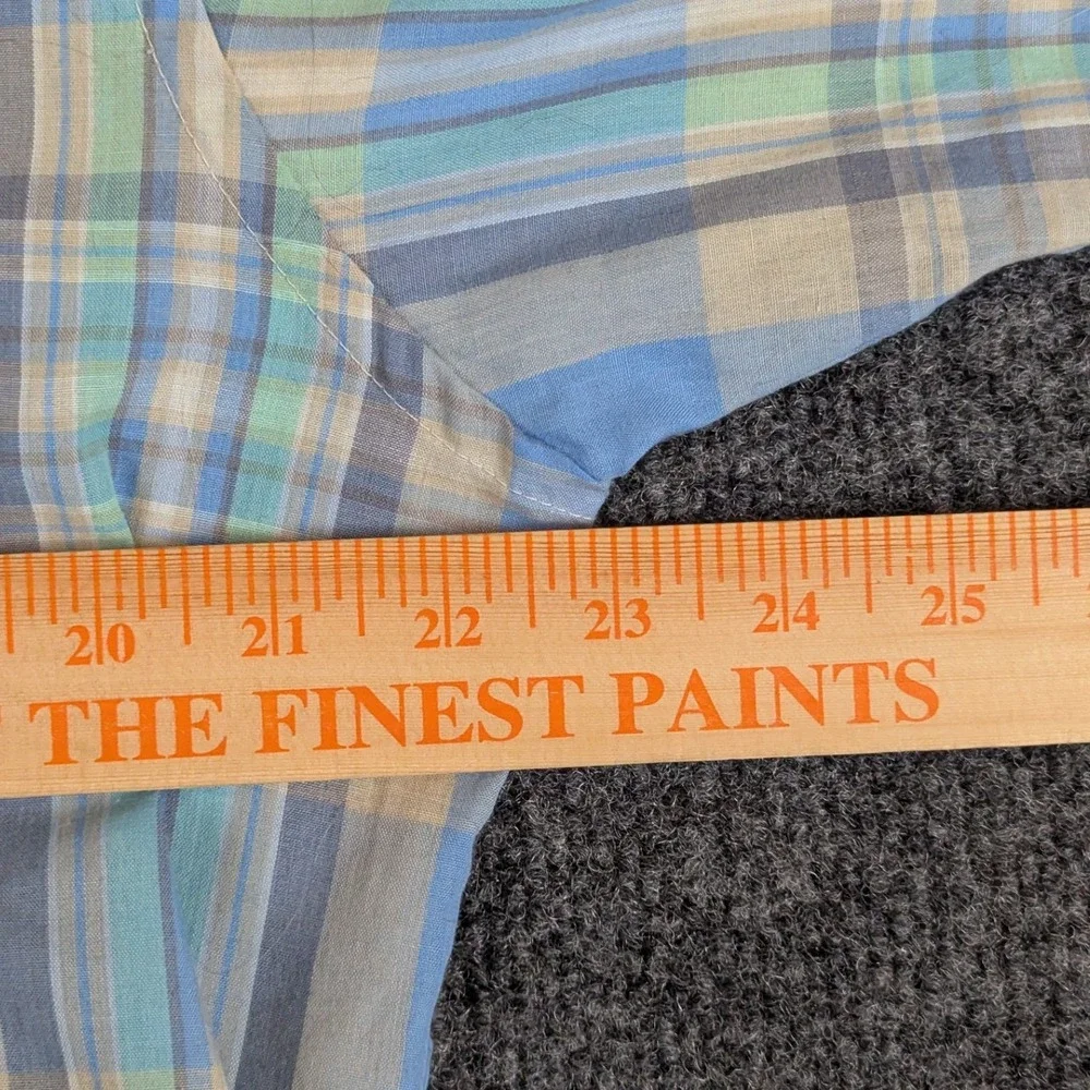 Levis levi colorgraphs